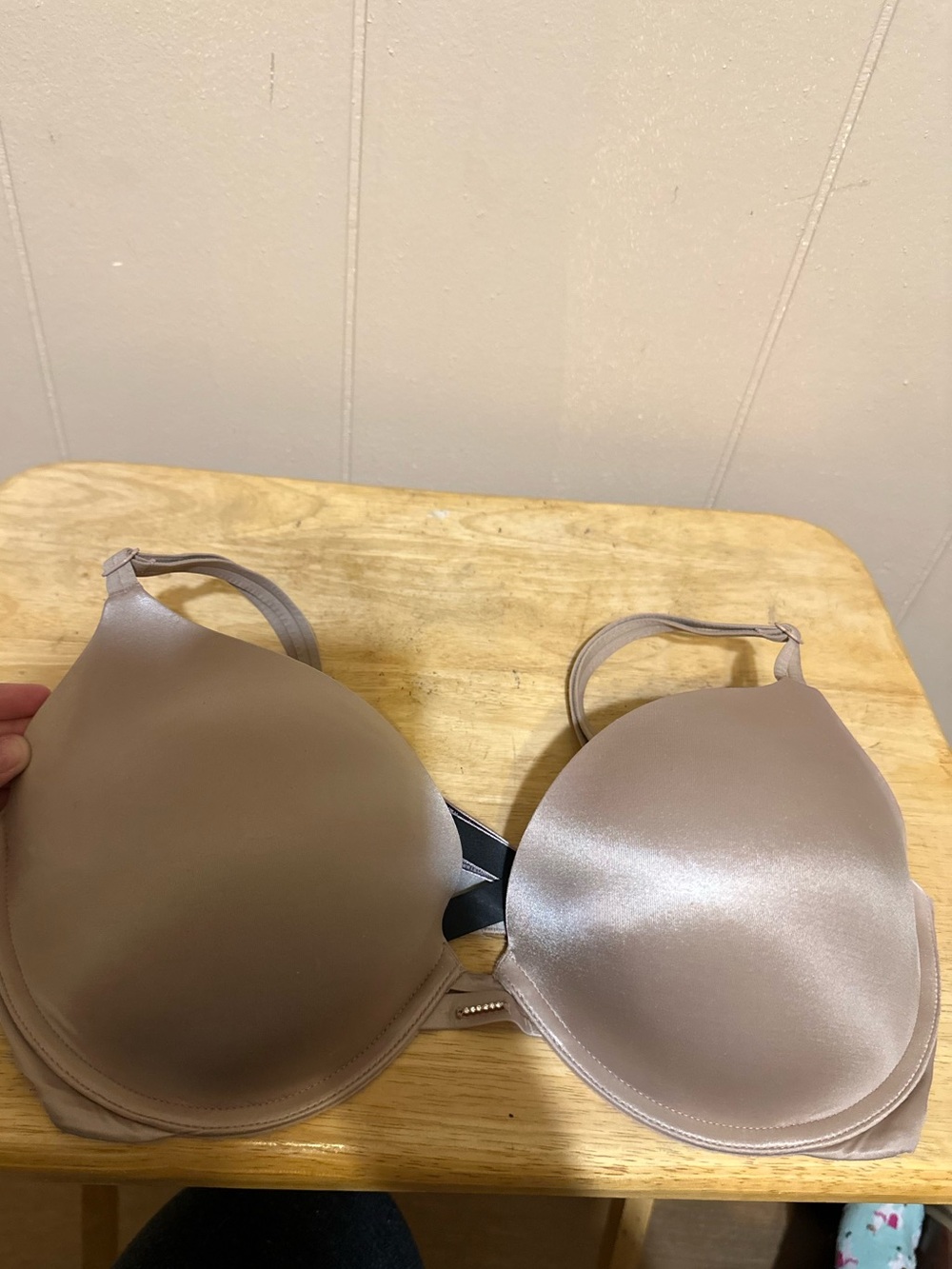 Victoria's Secret Satin Molded T-Shirt Bra — Light Taupe